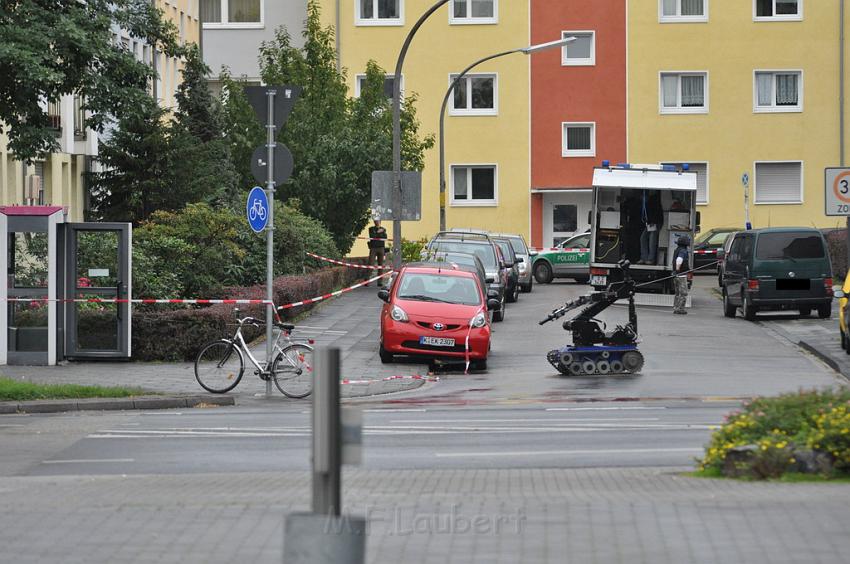 Kofferbombe entschaerft Koeln Graeffstr Subbelratherstr P052.JPG